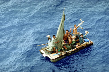 Balseros cubanos escapando de Cuba Balseros cubanos escapando de Cuba