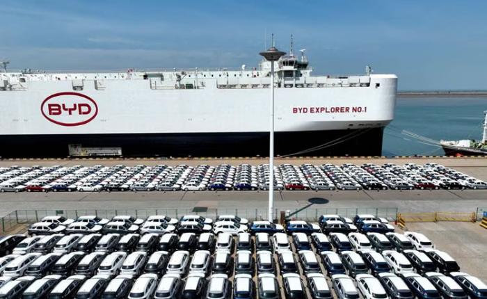 Columna de Filip Jirous: Aranceles contra el comercio desleal de China