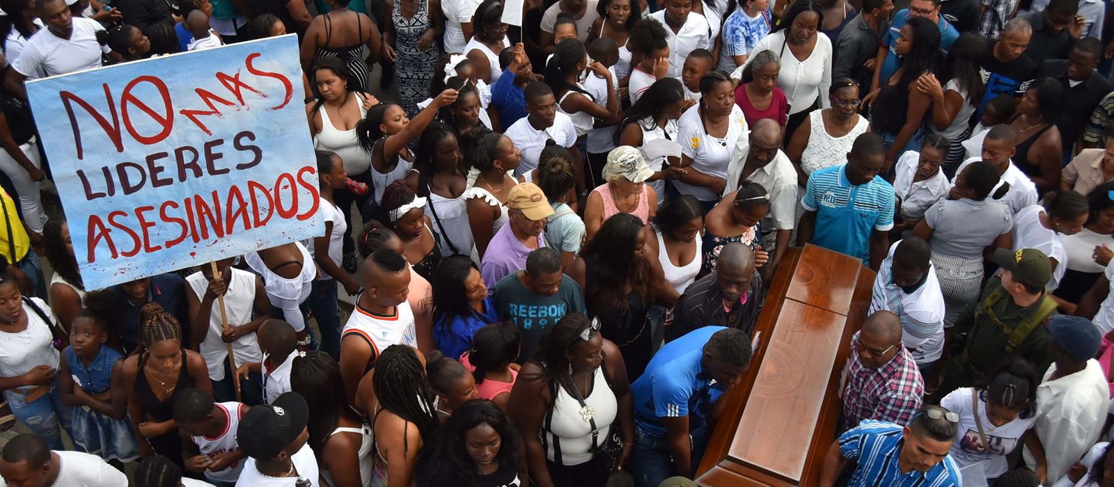 No más asesinatos a líderes sociales en Colombia No más asesinatos a líderes sociales en Colombia